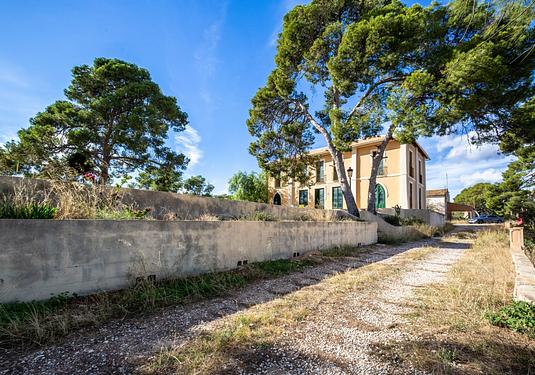 Villa in Alicante