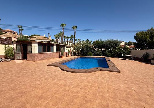 Villa in Torrevieja