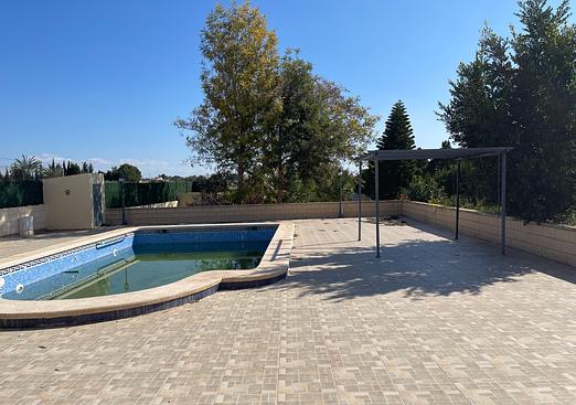 Villa in Albatera