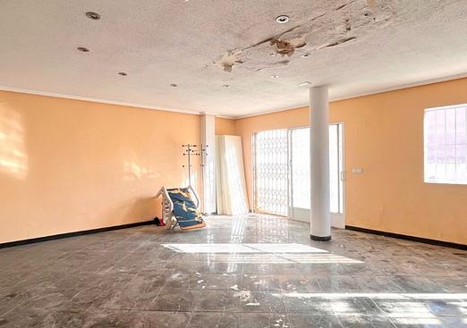 Commercial in Torrevieja