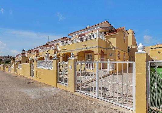 Semi detached penthouse in Orihuela Costa