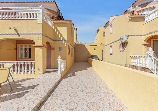 Semi detached penthouse in Orihuela Costa