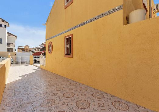 Semi detached penthouse in Orihuela Costa