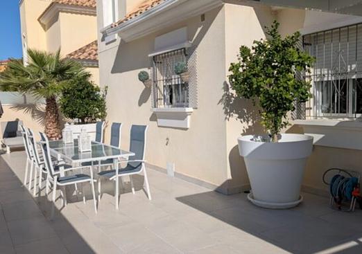Villa in Villamartin