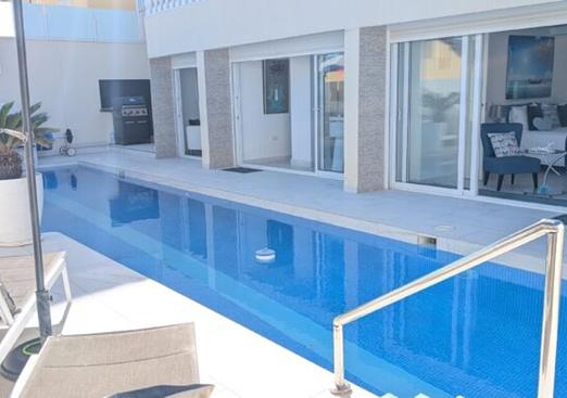 Villa in Villamartin