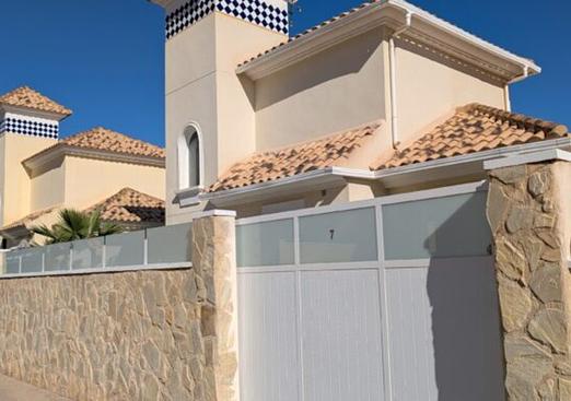 Villa in Villamartin