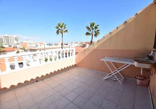 Town house in La Mata