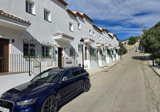 Town house in Alcaucín