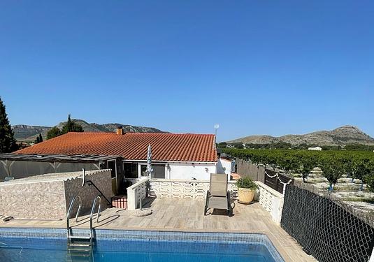 Villa in Villena