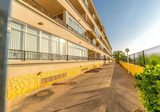 Apartment in Orihuela Costa