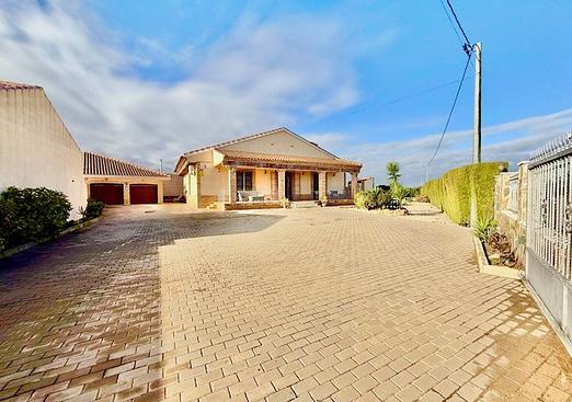 Villa in Avileses