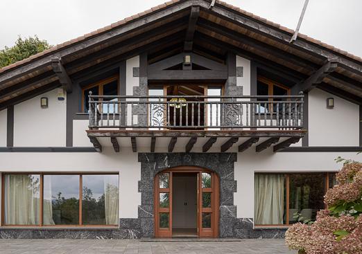 Villa in San Sebastián