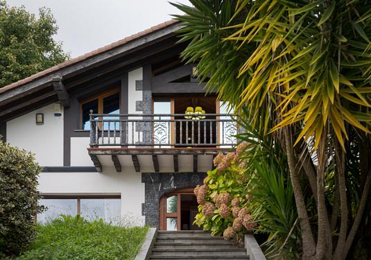 Villa in San Sebastián