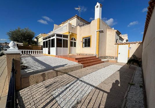 Quad house in Orihuela Costa