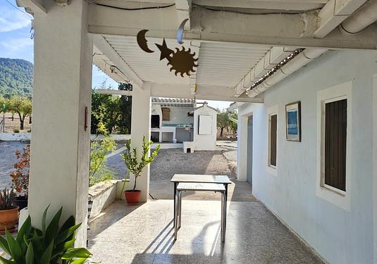 Country house in Yecla