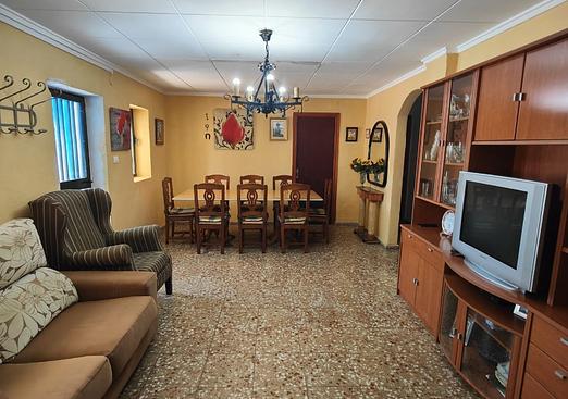 Country house in Yecla