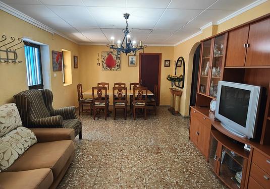 Country house in Yecla