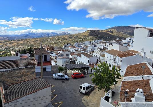 Town house in Alcaucín