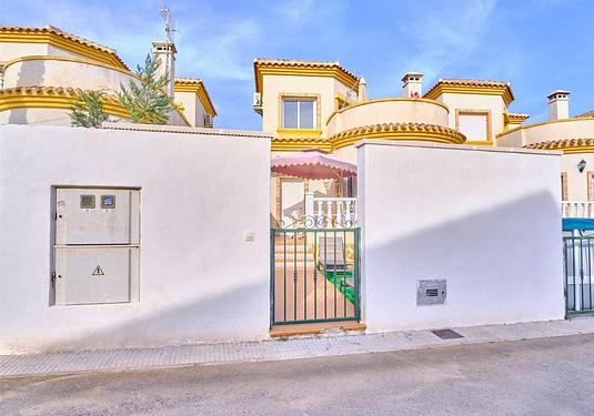 Villa in Los Montesinos