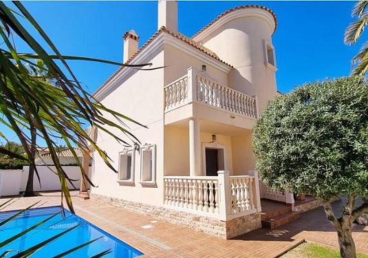 Villa in Cabo Roig