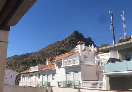 Town house in Alora