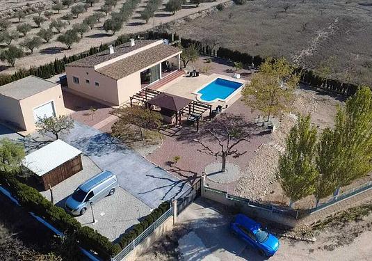 Villa in Sax