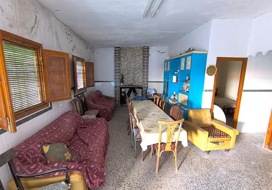 Country house in Yecla