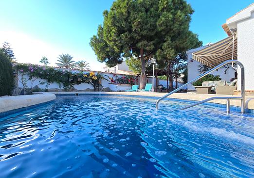 Villa in Orihuela Costa