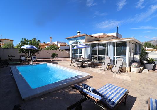 Villa in Hondón de las Nieves