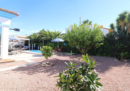 Villa in Hondón de las Nieves