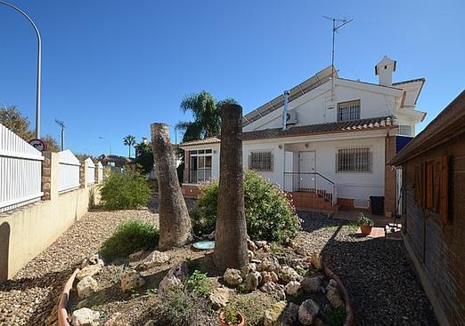 Villa in Santiago de la Ribera
