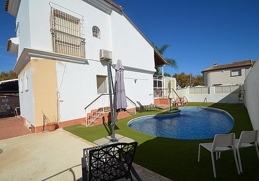 Villa in Santiago de la Ribera