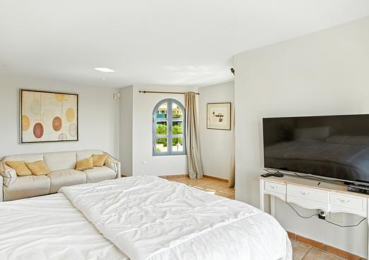 Villa in Estepona