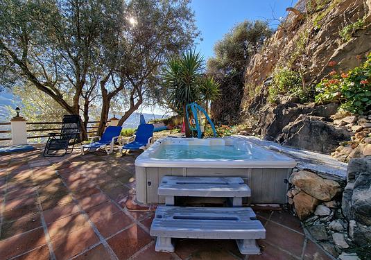 Commercial in Alcaucín