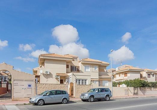 Villa in Orihuela Costa