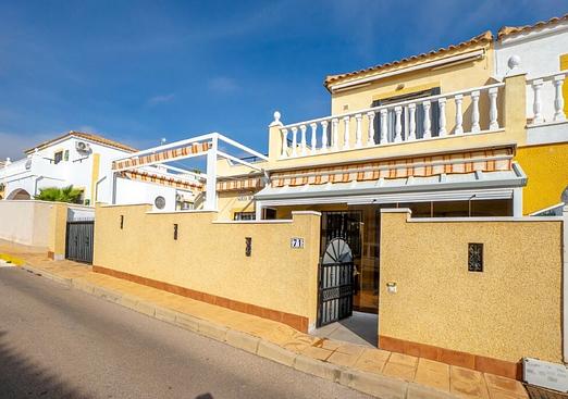 Quad house penthouse in Orihuela Costa