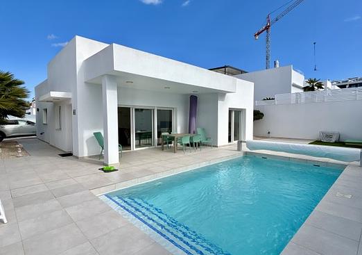 Villa in Benijofar
