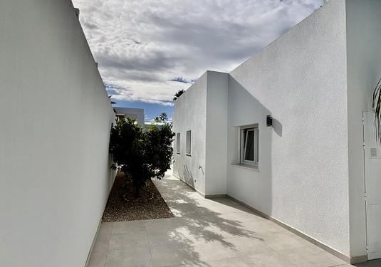 Villa in Benijofar
