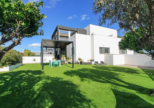 Quad house in Torrevieja