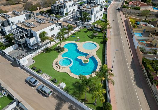 Quad house in Torrevieja