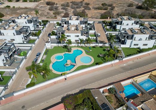 Quad house in Torrevieja