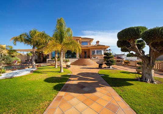 Villa in San Vicente del Raspeig