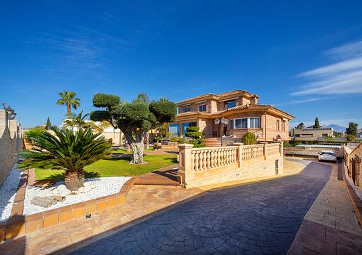 Villa in San Vicente del Raspeig