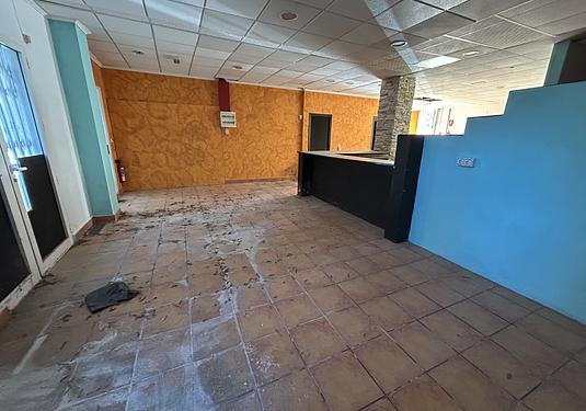 Commercial in Villamartin