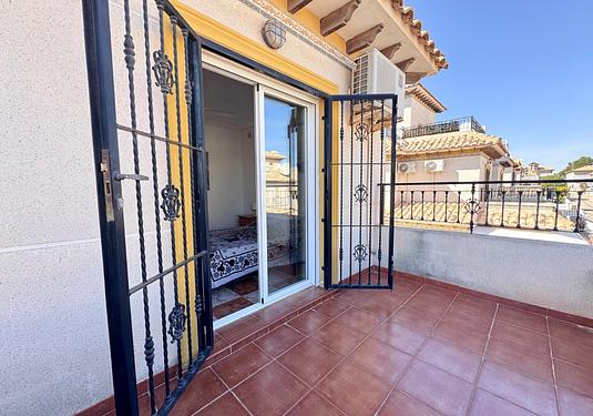 Town house in Villamartin
