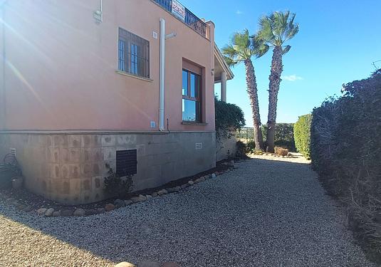 Villa in Algorfa