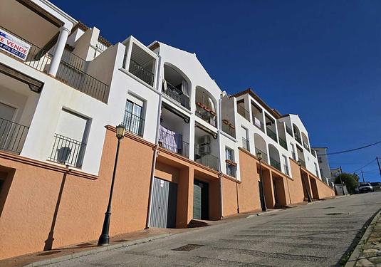 Town house in Alcaucín