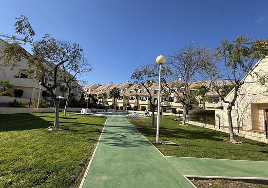 Apartment in Lomas De Campoamor