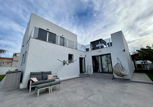 Villa in Los Balcones