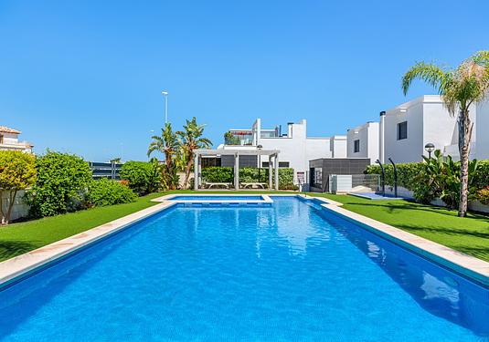 Apartment in Orihuela Costa